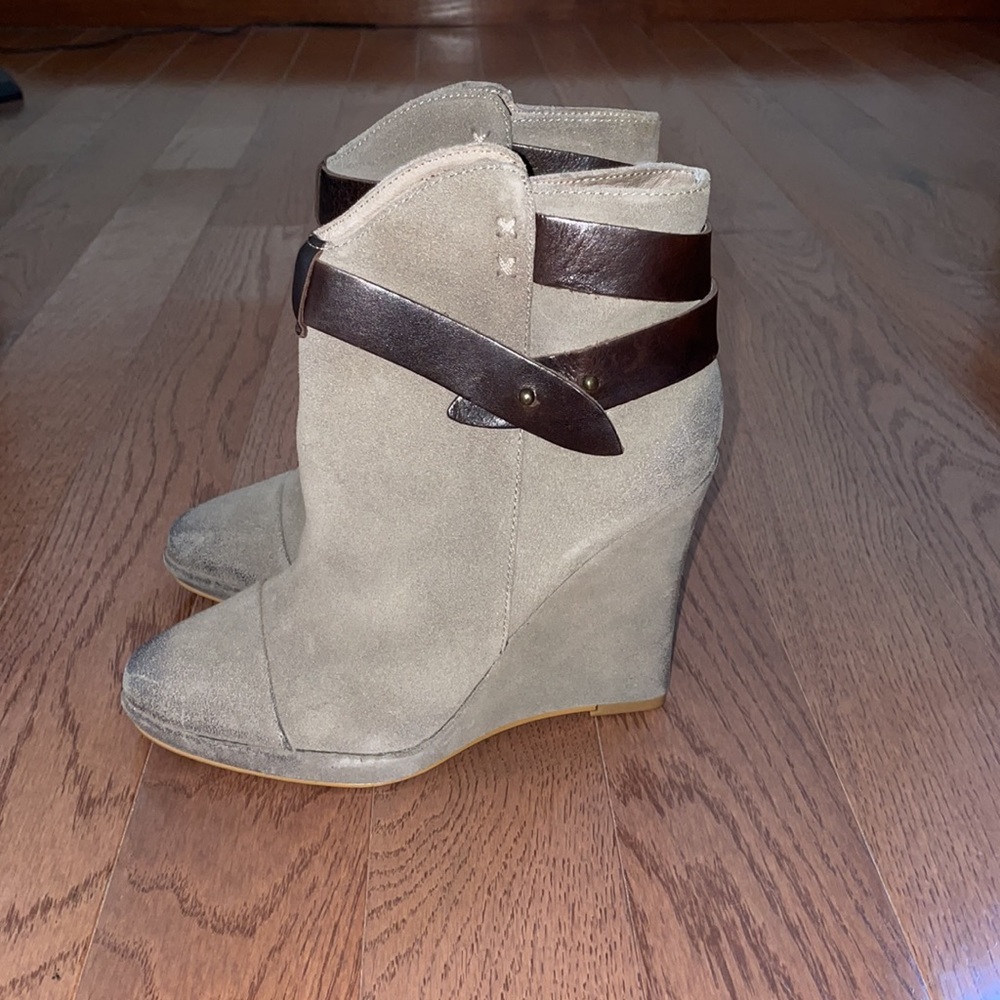 NEW MIA LIMITED EDITION TRIBECA WEDGE BOOTIES